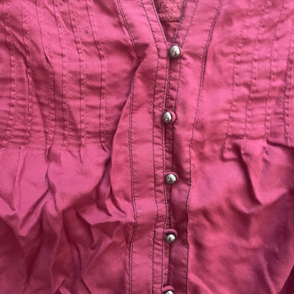 Abercrombie & Fitch Raspberry Ruffle Button-Front Blouse - Picture 4 of 4